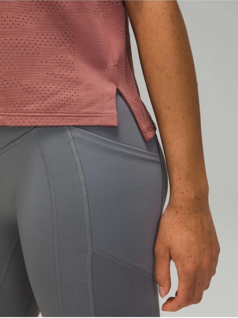 Lululemon Train to Be Tank *Camo Dot Camo Spiced Chai - Picture 3 of 6